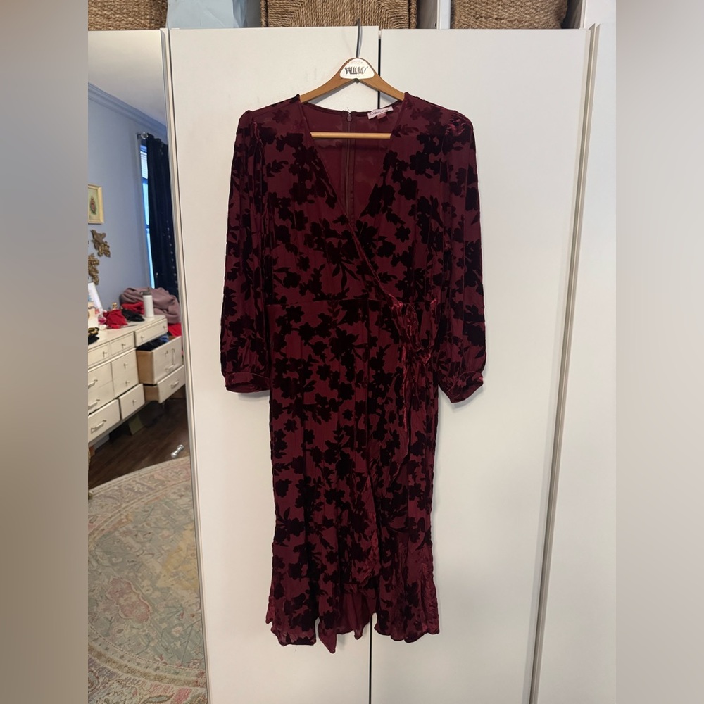 Calvin Klein Burgundy velvet Floral Long Sleeve Dress